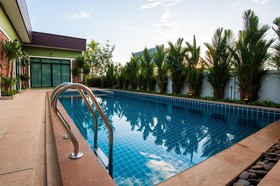 Jinda Resort
