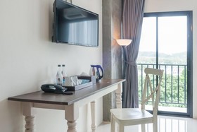 The Sixteenth Naiyang Beach Hotel