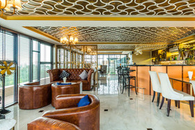 6 Avenue Surin by Lofty