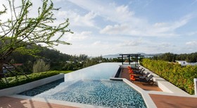 6Th Avenue Surin Beach