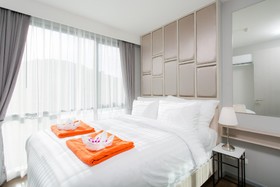 6Th Avenue Surin Beach