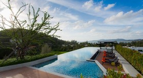 6Th Avenue Surin Beach