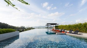 6Th Avenue Surin Beach