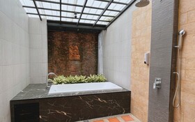Baleeyan Residence