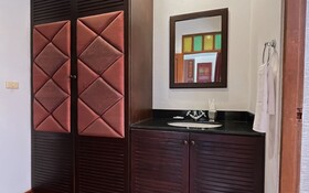 Baleeyan Residence