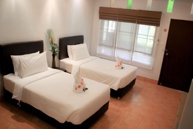 Royal Lee Resort & Spa