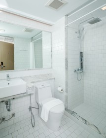 The Bloc Hotel
