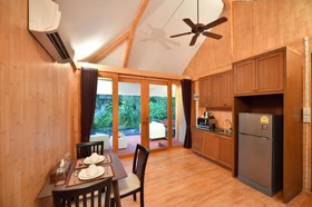 The Touch Green, Naiyang