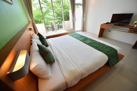 The Touch Green, Naiyang