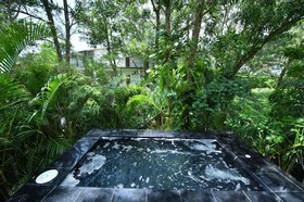 The Touch Green, Naiyang