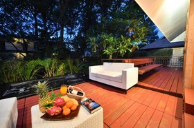 The Touch Green, Naiyang