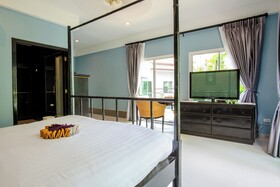 Colorful Pool Villa