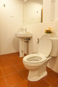 Chaofa West On The Pond