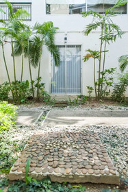 Chaofa West On The Pond