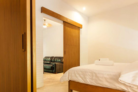 Chaofa West On The Pond