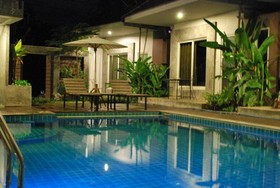 Laila Pool Village