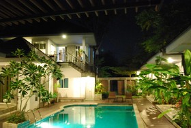 Laila Pool Village