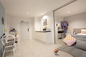 Recenta Suite Phuket Suanluang