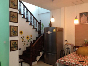 Zra House