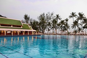 Le Meridien Phuket Beach Resort