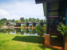 Baan Nai Lake View Resort