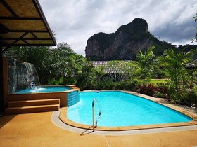 Baan Nai Lake View Resort