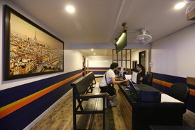 Balcony Party Hostel