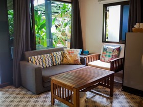 Glur Hostel Aonang