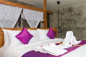 Maneetel Krabi Beachfront