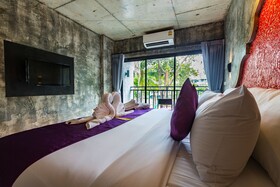 Maneetel Krabi Beachfront