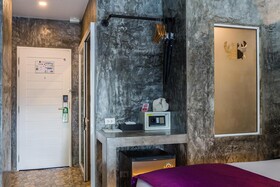 Maneetel Krabi Beachfront
