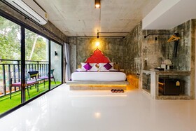 Maneetel Krabi Beachfront