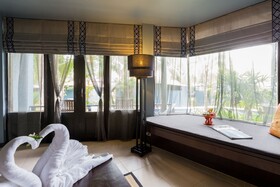 Peace Laguna Resort & Spa