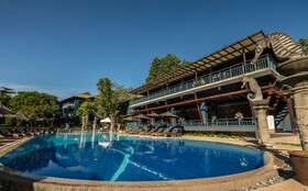 Peace Laguna Resort & Spa