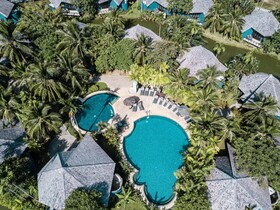 Peace Laguna Resort & Spa
