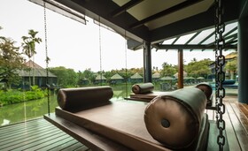 Peace Laguna Resort & Spa