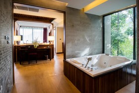 Phu Pi Maan Resort & Spa