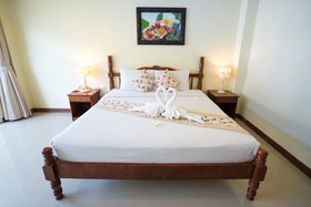 Pranang Flora House