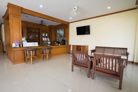 Pranang Flora House