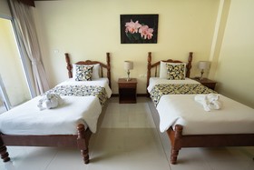 Pranang Flora House