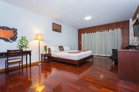 Raks Thai Resort