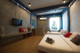 De Sea Almond Hotel