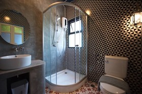 De Sea Almond Hotel
