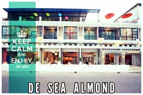 De Sea Almond Hotel