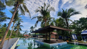 Moonshine Resort