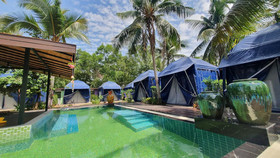 Moonshine Resort