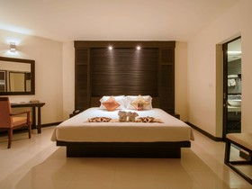 Novotel Chumphon Beach Resort & Golf