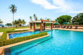 Novotel Chumphon Beach Resort & Golf