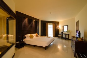 Novotel Chumphon Beach Resort & Golf