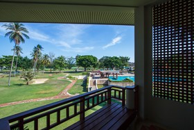 Novotel Chumphon Beach Resort & Golf